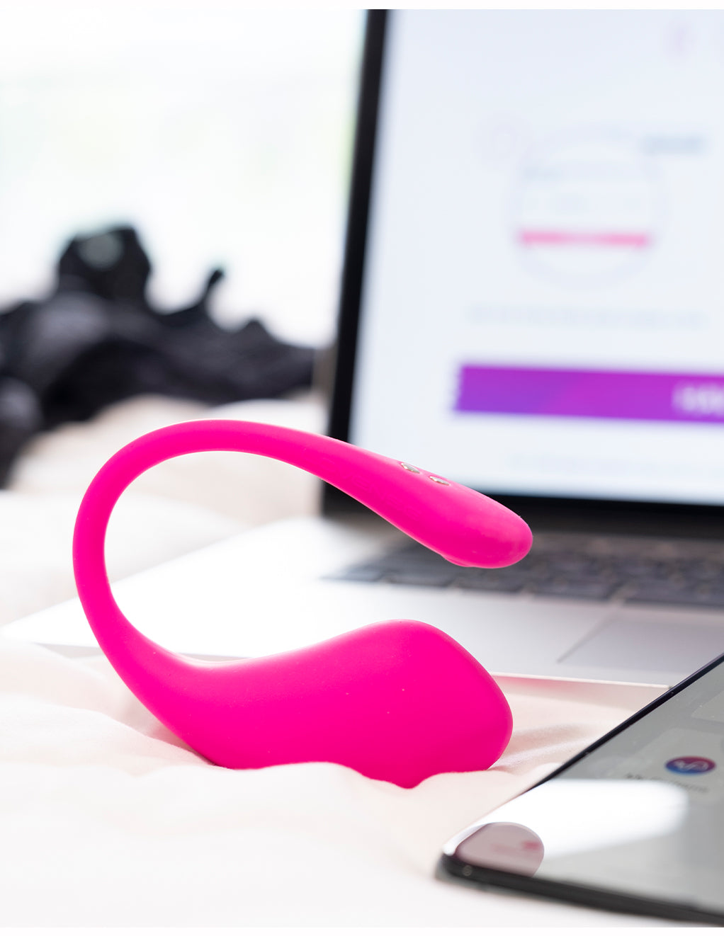 Lovense Lush 3- Lifestyle image 1