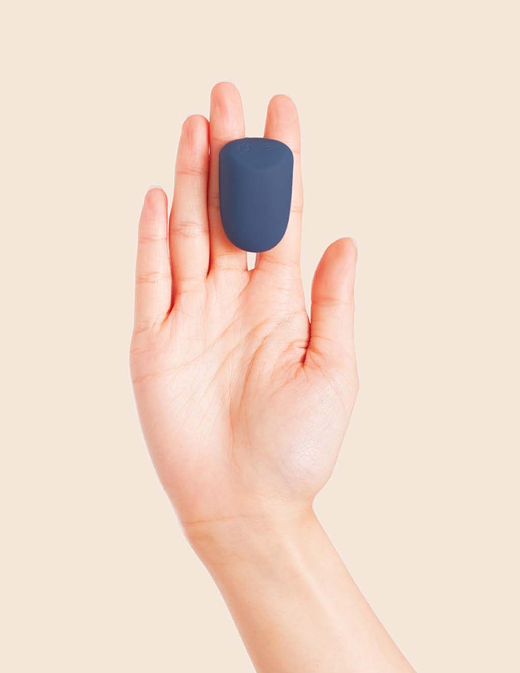 Deia The Wearable- In Hand 2