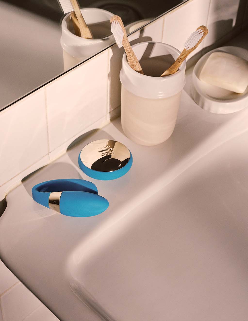 Lelo Tiani Duo- Lifestyle 1