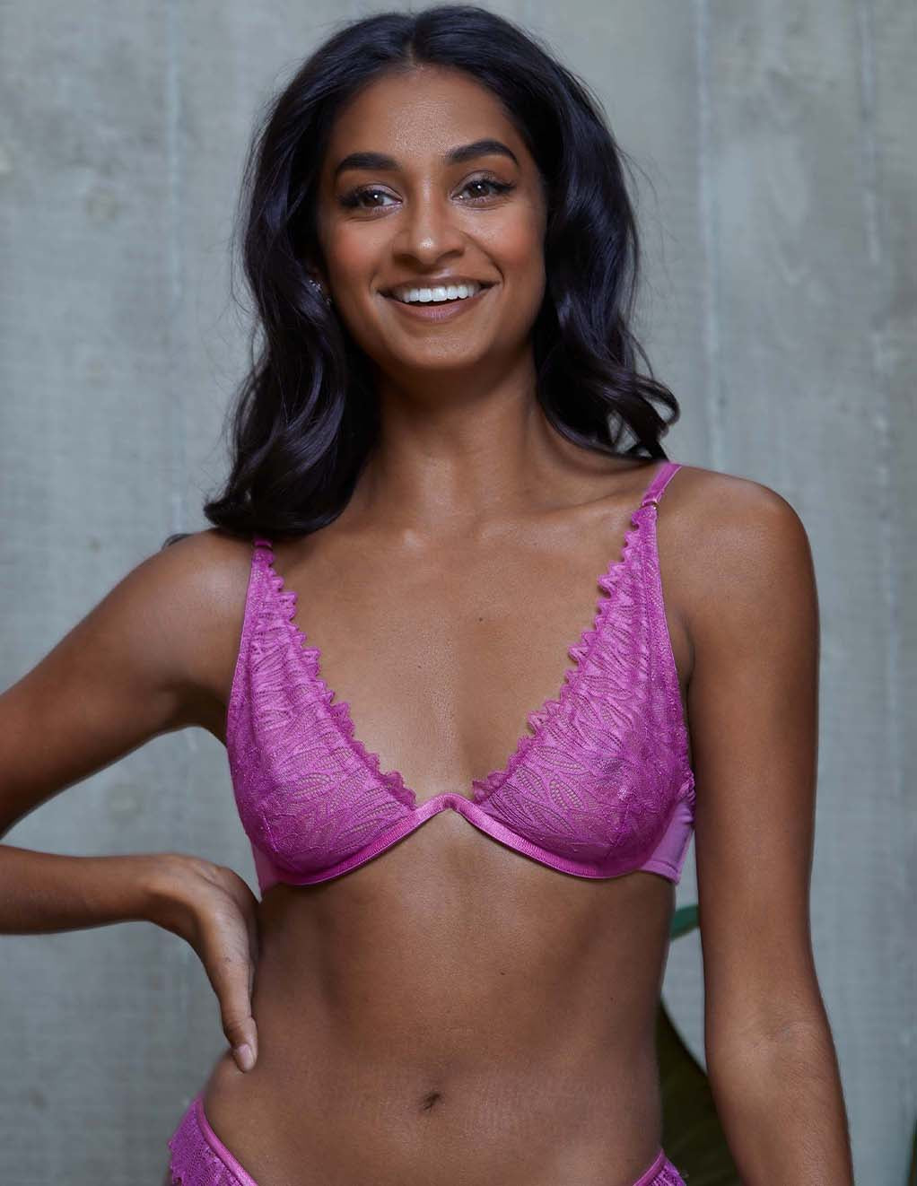 HUSTLER High Apex Bra- Violet- Front- On Model