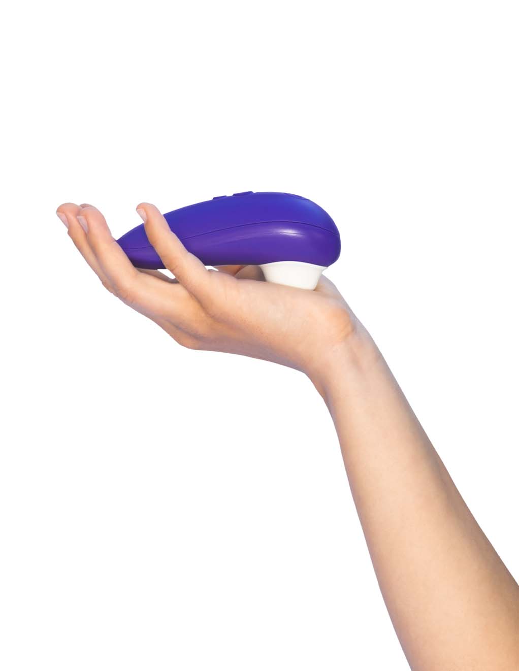 Womanizer Starlet 3- In Hand 2