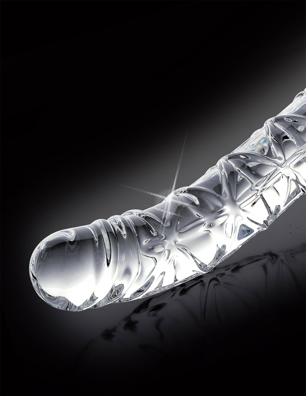 Icicles No 60 Glass Criss Crossed Spiral Textured Dildo- Front Tip